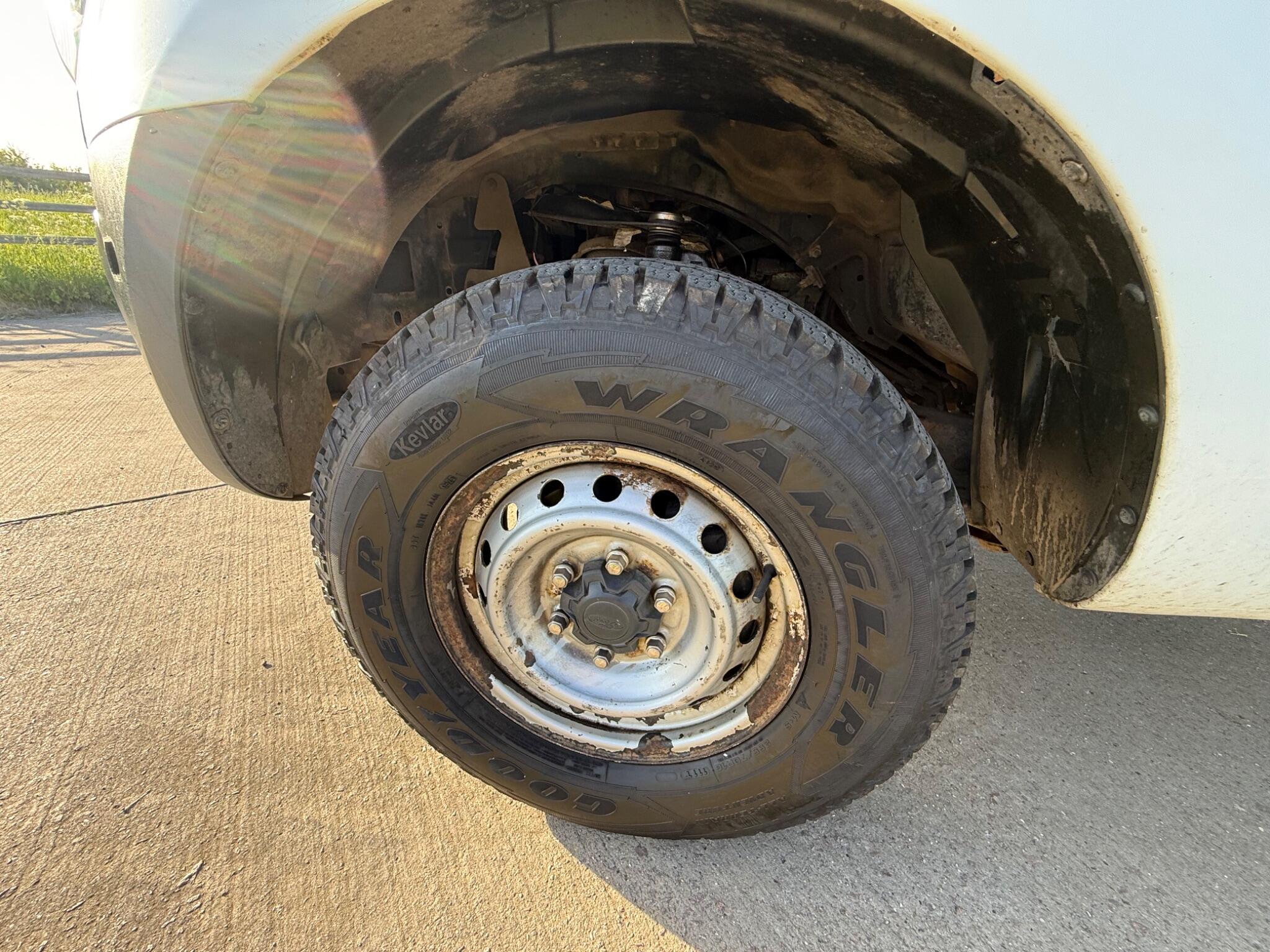Ford Ranger 2.2 TDCi XL Super Cab Pickup 4WD Euro 5 4dr — photo 81 of 98